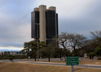 BC confirma sinalização de corte de juros em março, mas não dá pistas sobre tamanho do ciclo 2 BC confirma sinalização de corte de juros em março, mas não dá pistas sobre tamanho do ciclo