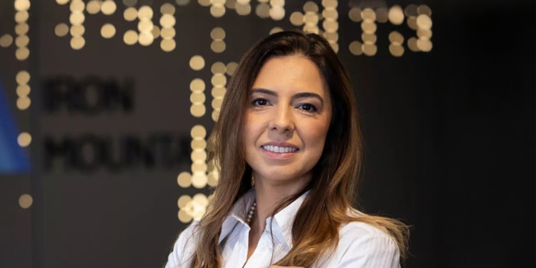 Ana Carla Martins é diretora-geral da Iron Mountain Brasil