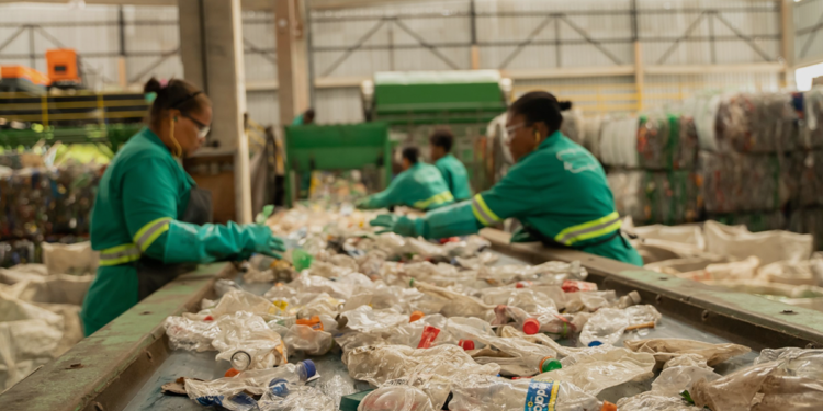 PepsiCo aposta na parceria com cooperativas para impulsionar logística reversa no país