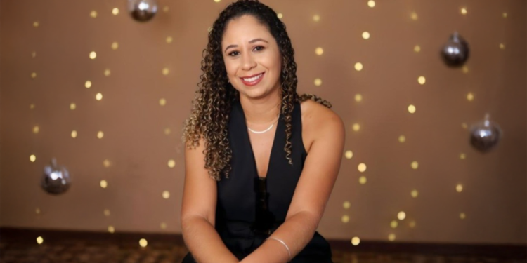 Jenifer Sousa é coordenadora de RH da Coopercompany