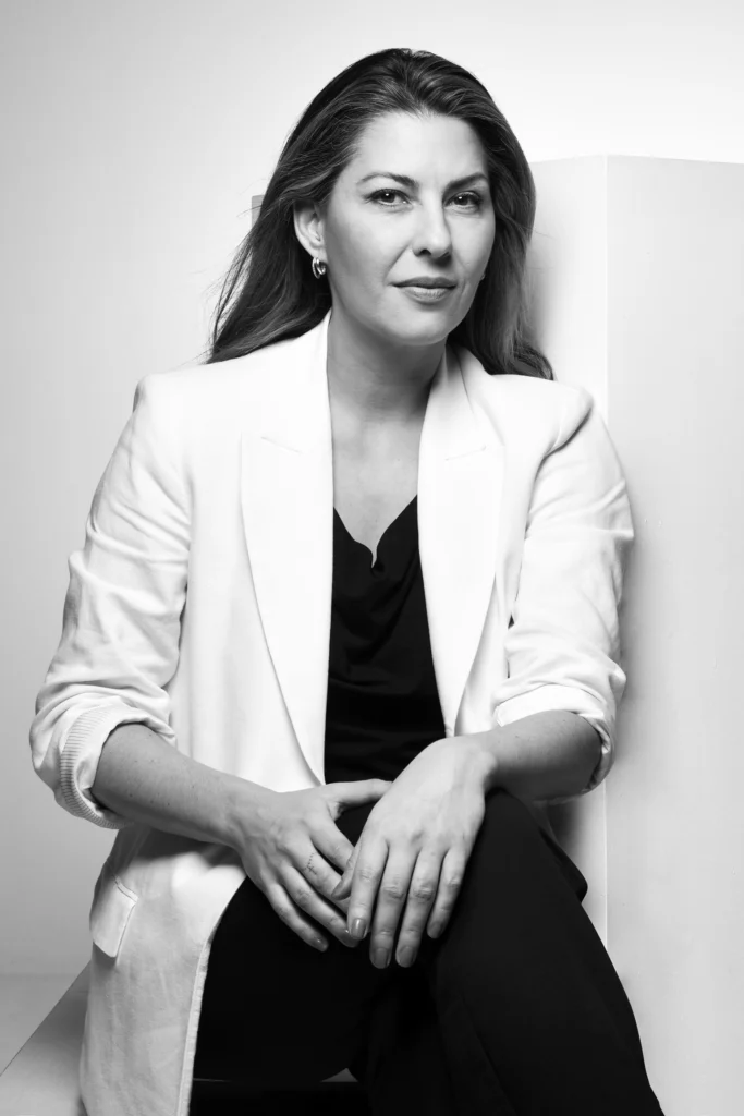 CAPA Paula Abbas 1.jpg copiar