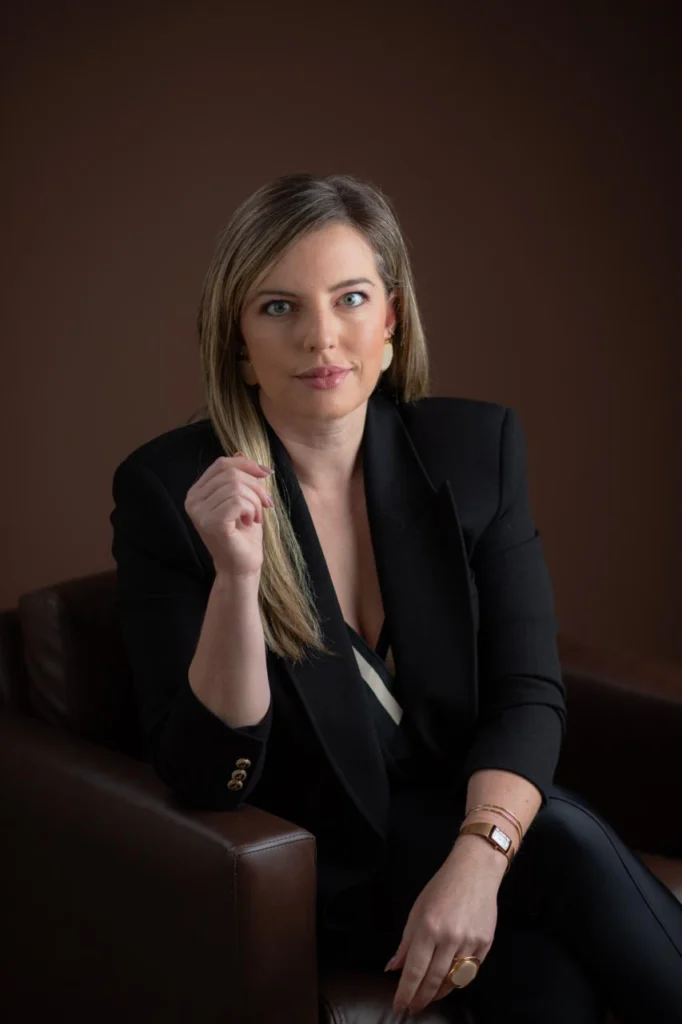 CAPA Thayse 1 copiar