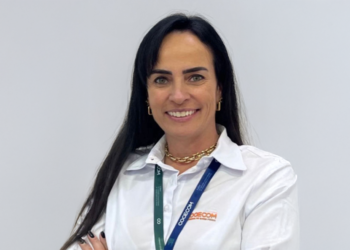 Lissandra Busnardo Prestes, representante comercial da COGECOM