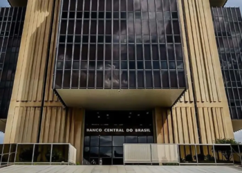 Copom inicia ciclo de flexibilização com corte da Selic para 14,75%