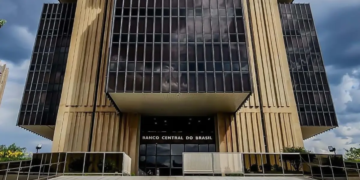 Copom inicia ciclo de flexibilização com corte da Selic para 14,75%