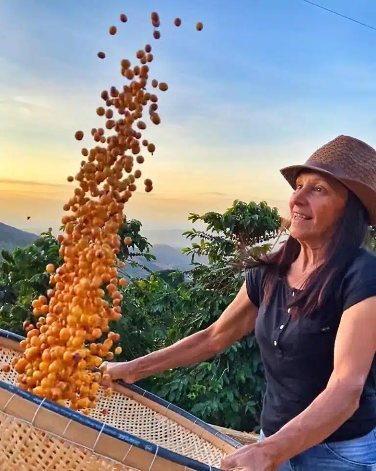 Mulheres ganham força no agro cooperativista do Espírito Santo 2 Jarlete da Penha Sotelle1.jpg