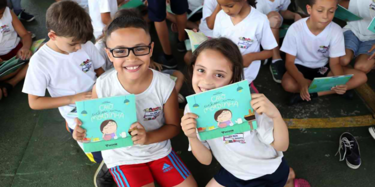 Cooperativa Sicoob Cooperac oferece aulas gratuitas de educação financeira para alunos de Ribeirão Preto
