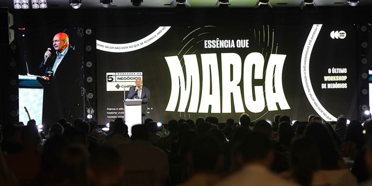 Quinto Workshop de Negócios consolida resultados e abre nova etapa estratégica 1 Evento reúne presidentes, diretores, conselheiros e equipes das cooperativas filiadas para dois dias de conteúdo técnico, integração e reconhecimento de desempenho. (Foto: Lari Retratos/CrediSIS)