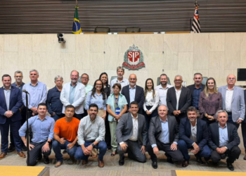 Cooperativas visitam Alesp em Programa de Educação Política