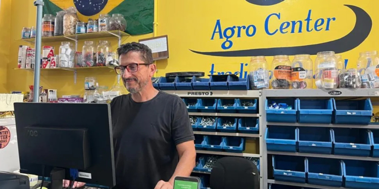 Presença de cooperativas de crédito no Paraná aumenta PIB per capita em 5,6% e emprego formal em 6,2%