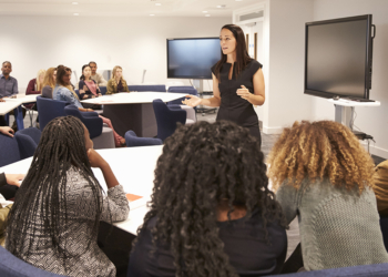 Unimed Londrina e Sescoop/PR formam 41 colaboradores em MBA de Liderança e Gestão