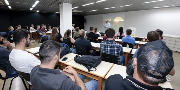 Cooperativa Coamo inicia 30ª turma do Programa Jovens Líderes Cooperativistas