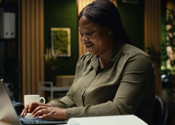 Pesquisadora canadense defende cooperativas de mulheres negras como modelo de autossuficiência