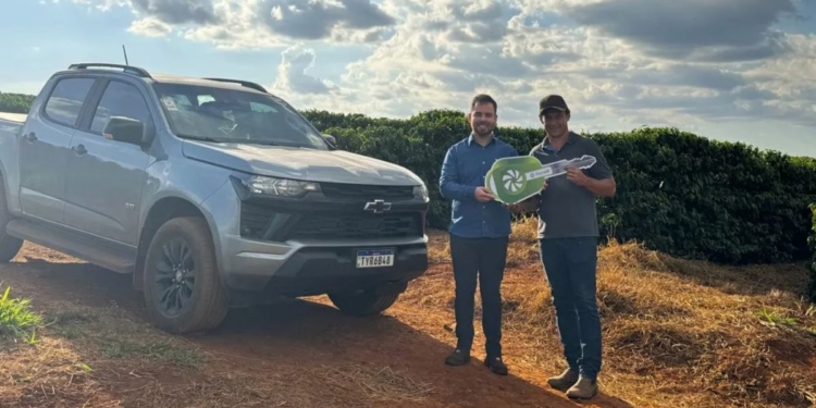 Sicredi fortalece o escoamento da produção de café com financiamento de veículos e soluções completas para o agro