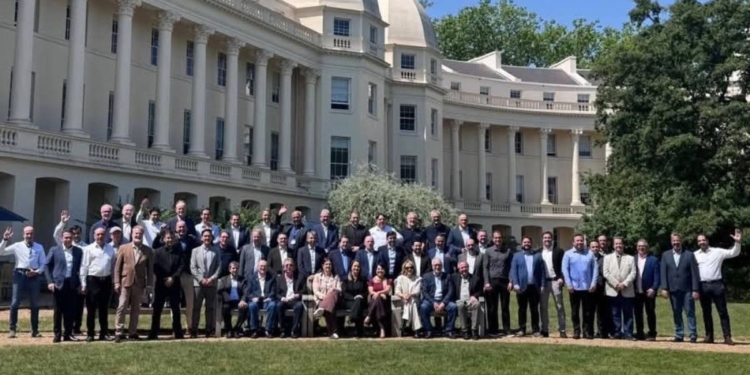 Cooperativas paulistanas iniciam Intercâmbio do Ramo Crédito na London Business School