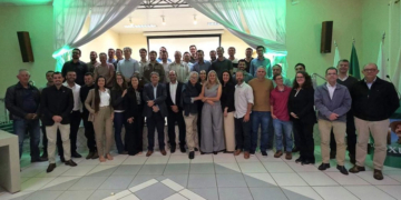 Programa de Desenvolvimento em Gestão e Educação Cooperativista forma 7ª turma na Cooxupé 9 Programa de Desenvolvimento em Gestão e Educação Cooperativista forma 7ª turma na Cooxupé