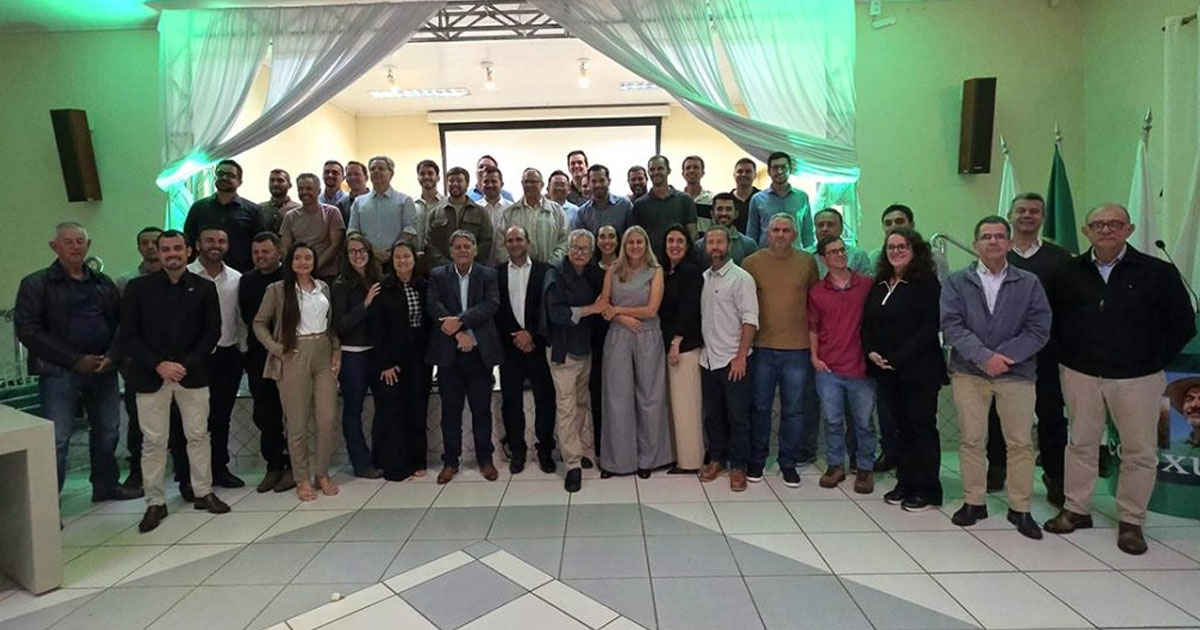 Programa de Desenvolvimento em Gestão e Educação Cooperativista forma 7ª turma na Cooxupé 1 Programa de Desenvolvimento em Gestão e Educação Cooperativista forma 7ª turma na Cooxupé