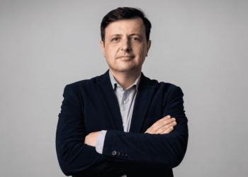 Scharles Rampelotti é Diretor de Operações/Negócios da Ailos Cooperativa Únilos
