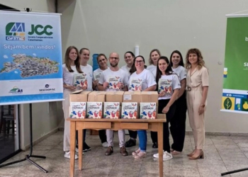 Cooperativa Cooper A1 visita 50 escolas com iniciativa para apresentar cooperação e cidadania a estudantes de SC