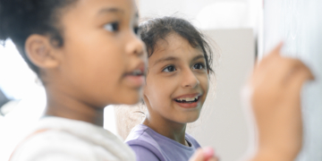 Cooperativas escolares argentinas mobilizam alunos da educação básica para solucionarem problemas locais