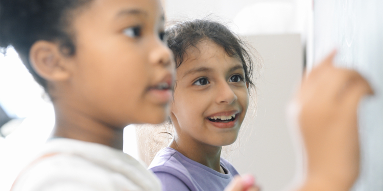 Cooperativas escolares argentinas mobilizam alunos da educação básica para solucionarem problemas locais