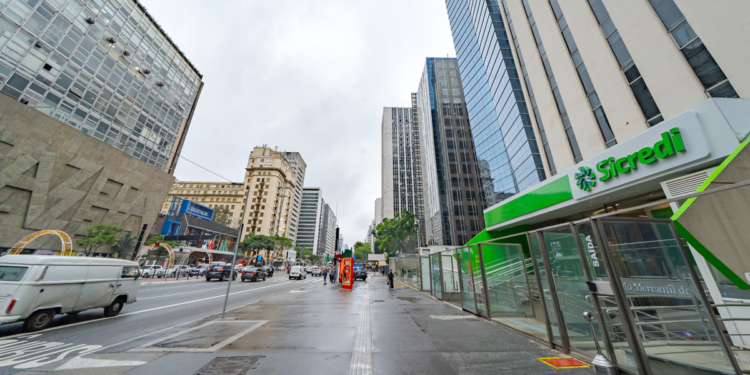 Da escada ao maior centro financeiro da América Latina: Sicredi Vale do Piquiri celebra 10 anos na Avenida Paulista
