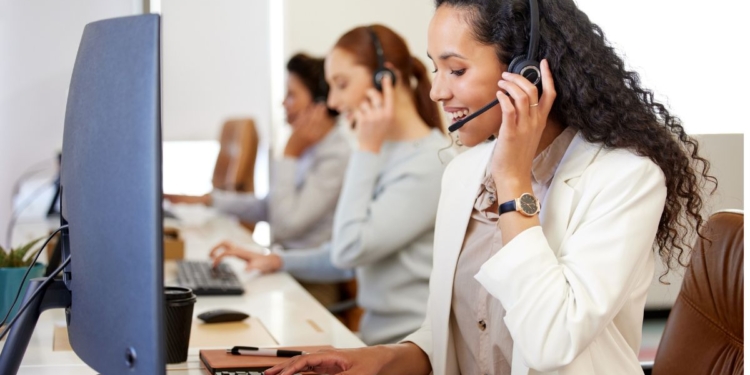 Entre proximidade e escala: cooperativas avançam em novo modelo de gestão dos canais digitais 1 Entre proximidade e escala: cooperativas avançam em novo modelo de gestão dos canais digitais