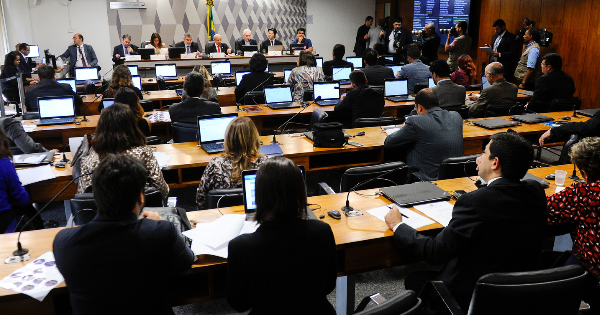 CCJ do Senado aprova PEC que dá autonomia financeira ao Banco Central e inclui PIX na Constituição 2 CCJ do Senado aprova PEC que dá autonomia financeira ao Banco Central e inclui PIX na Constituição | Foto: Marcos Oliveira/Agência Senado