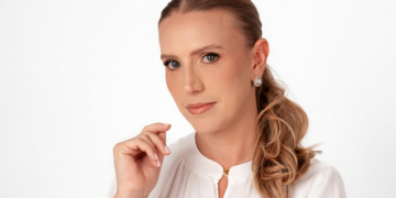 O consumidor mudou ou as empresas pararam de escutar? - Mariana da Rosa é Sócia e CMO da Palco Inteligência de Negócios 8 Mariana da Rosa é Sócia e CMO da Palco Inteligência de Negócios