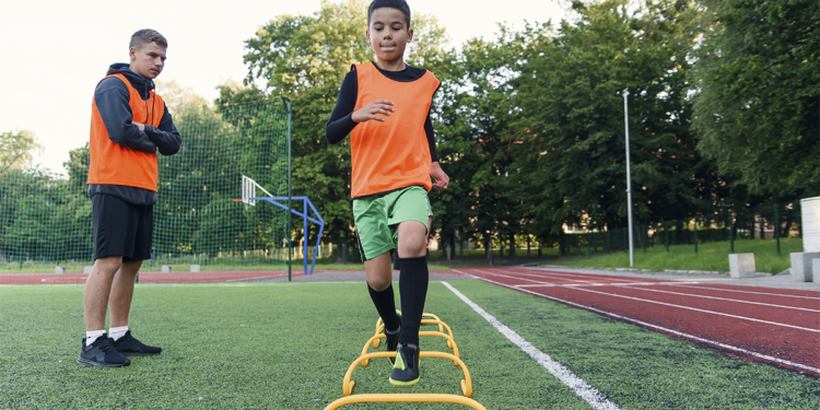 Sicredi e Visa levam ação social a 40 cidades para beneficiar 6,4 mil crianças e adolescentes com esporte