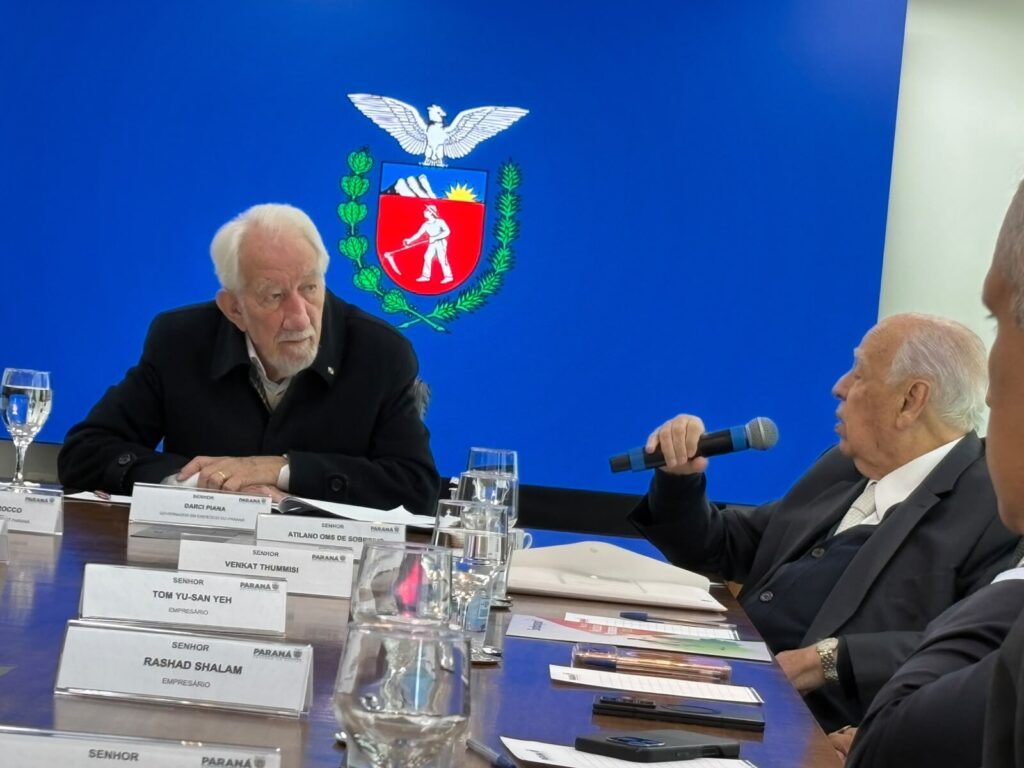 Investidores internacionais propõem data center no PR e negócios com cooperativas agropecuárias 3 2reuniao palacio 10 07 2026