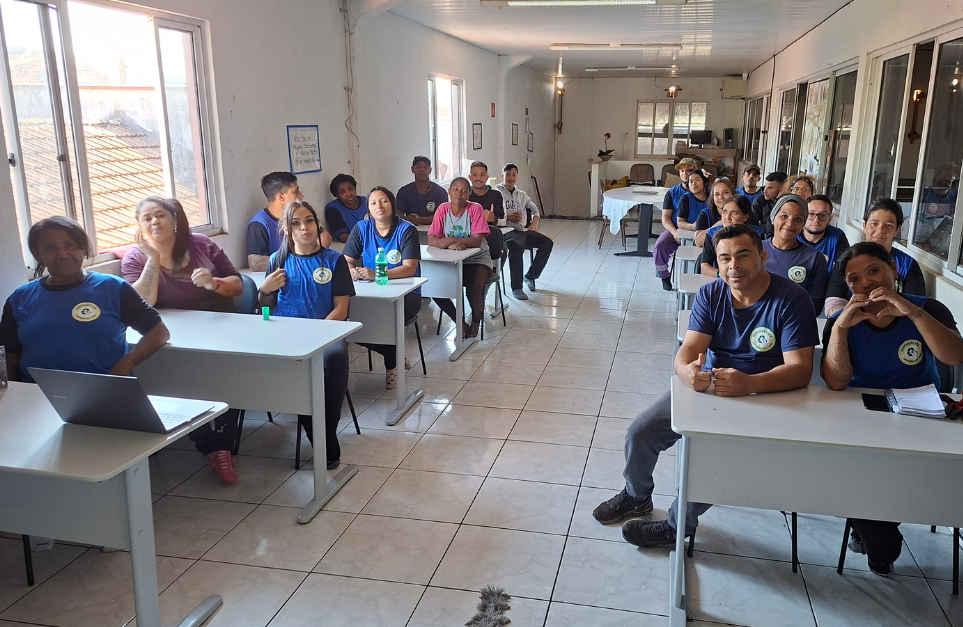 Cooperativas de reciclagem processam 3 mil toneladas de recicláveis por mês com capacitação do Sebrae/PR 2 Imagem 3 Pro catadores 2026