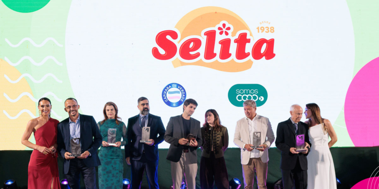 Cooperativa Selita conquista 13º título consecutivo no Marcas Ícones do Espírito Santo 1 Cooperativa Selita lidera categoria Leite e Derivados pela 13ª vez consecutiva no Marcas Ícones do ES