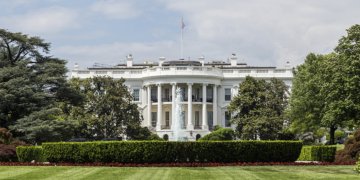 Estados Unidos confirmam tarifas de 25% e Brasil promete reciprocidade 8 TARIFACO
