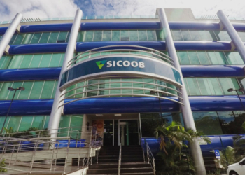 Sicoob UniCentro Br atinge R$ 10 bi em ativos 2 Sicoob UniCentro Br atinge R$ 10 bi em ativos