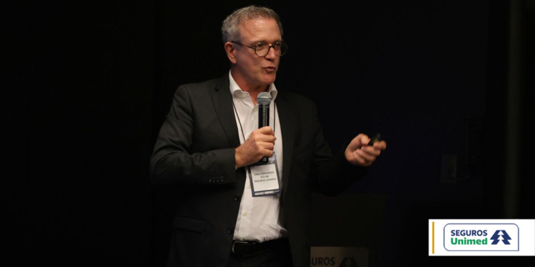 Programa Cuidando de Perto, da Seguros Unimed, completa 10 anos e mantém a essência do cuidado humanizado 1 Programa Cuidando de Perto, da Seguros Unimed, completa 10 anos e mantém a essência do cuidado humanizado