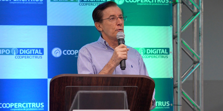 Sucessão, tecnologia e diversificação: os pilares do futuro cooperativista 1 Sucessão, tecnologia e diversificação: os pilares do futuro cooperativista