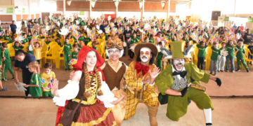 Programa Cooperar para Crescer amplia acesso de 1,5 mil crianças do estado à cultura com peça de teatro