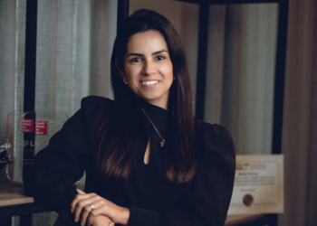 O mundo procura aquilo que o cooperativismo já sabe fazer - Maysse Paes Honorato é Gerente de Marketing e Qualidade da Unicred União 2 Maysse Paes Honorato é Gerente de Marketing e Qualidade da Unicred União