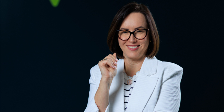 De estagiária a presidente: Com mais de 30 anos dedicados ao cooperativismo financeiro, Adriana Grigol assume a presidência do Conselho de Administração do Sicoob MaxiCrédito