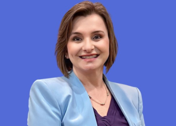 6 mil novos cooperados por dia. O que estamos ensinando a eles? - Vera Caser é Instrutora da Ocemg e do Sescoop 2 Vera Caser é Instrutora da Ocemg e do Sescoop