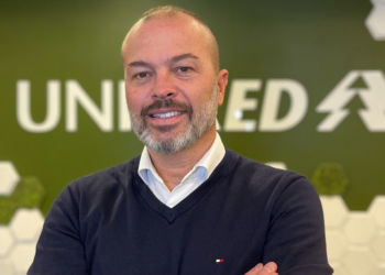 Educação financeira e saúde mental: o valor de cuidar de si - Marcelo Hoffmeister é Superintendente Regional de Negócios da Unicred do Brasil 2 Marcelo Hoffmeister é Superintendente Regional de Negócios da Unicred do Brasil