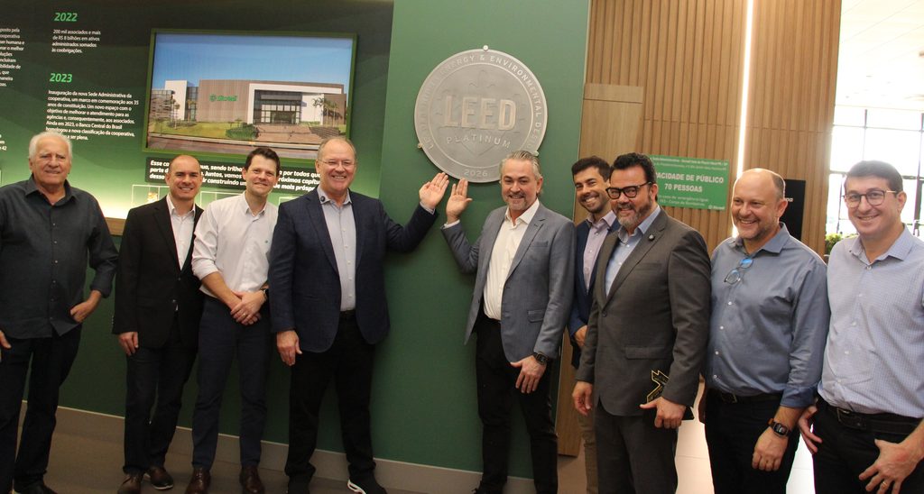 Sede da Sicredi em Palotina é o prédio mais sustentável das Américas 2 Cooperativa recebeu a certificacao LEED OM V5 Platinum e passou a integrar o grupo de construcoes em operacao com melhor desempenho ambiental reconhecido pelo sistema