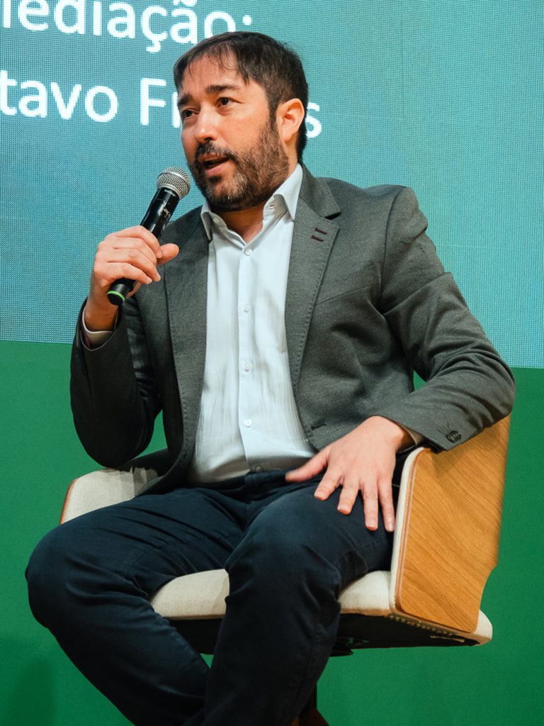 GUSTAVO FREITAS 768x1024 1