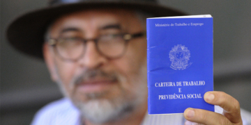 Governo anuncia salário mínimo de R$ 1.741 para 2027