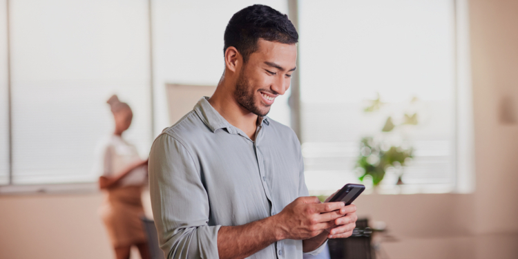 Sicoob lança nova geração do SuperApp com Open Finance e inteligência artificial