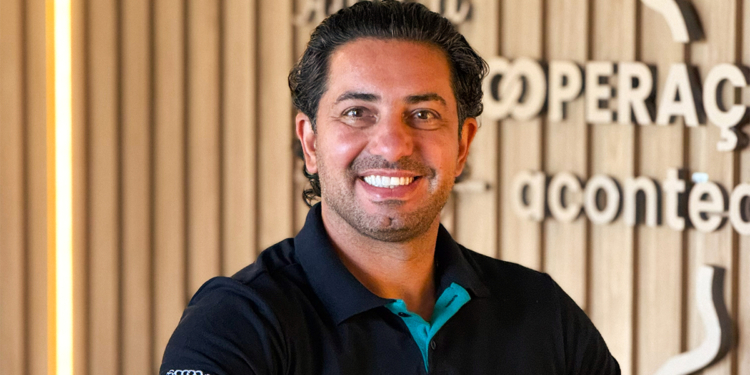 Tecnologia aproxima, mas é o atendimento que constrói confiança - Igor Sigiani é diretor presidente da Coopercompany 1 Igor Sigiani é diretor presidente da Coopercompany