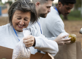 Cooperativa Coop mobiliza mais de 50 toneladas de alimentos para famílias do ABC Paulista