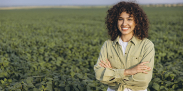 Mulheres são maioria na formação para o agro; nas cooperativas ocupam 18,8% da liderança 8 Mulheres são maioria na formação para o agro; nas cooperativas ocupam 18,8% da liderança